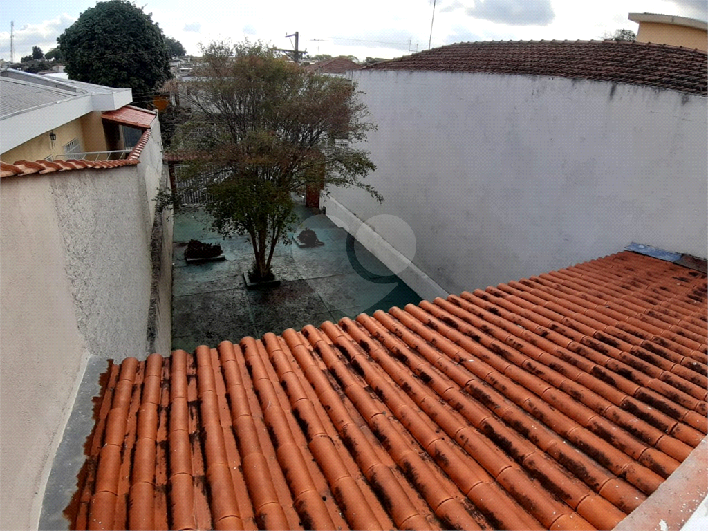 Casa pra locação com 2 dormitórios e 2 vagas no Tremembé