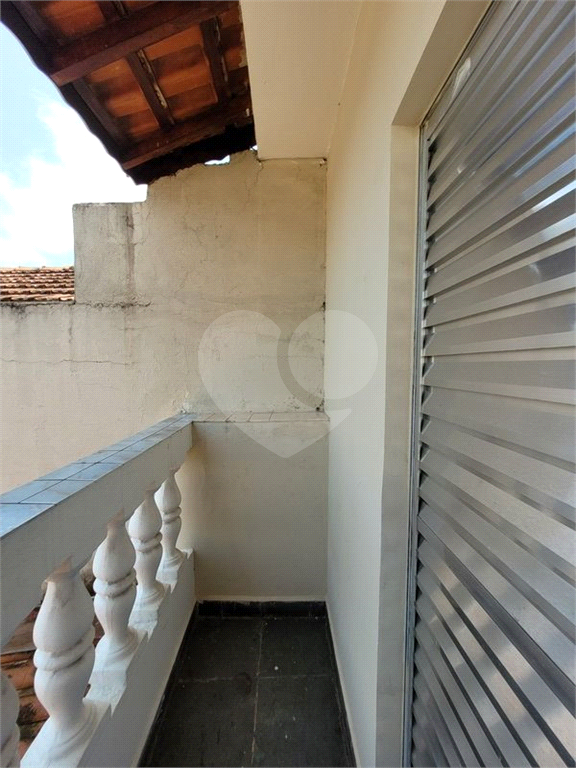 Casa pra locação com 2 dormitórios e 2 vagas no Tremembé