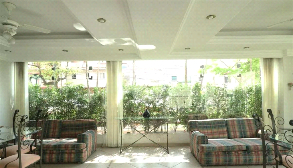 APARTAMENTO NA ACLIMAÇÃO 145M², 3 DORMITÓRIOS
