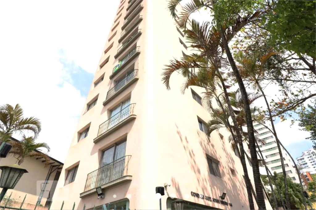 APARTAMENTO NA ACLIMAÇÃO 145M², 3 DORMITÓRIOS