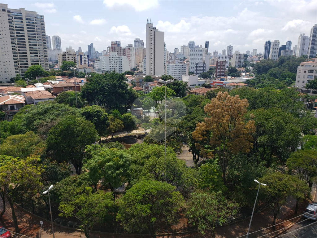 APARTAMENTO NA ACLIMAÇÃO 145M², 3 DORMITÓRIOS