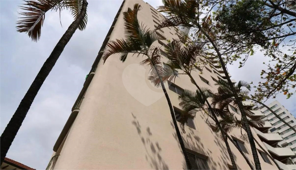 APARTAMENTO NA ACLIMAÇÃO 145M², 3 DORMITÓRIOS