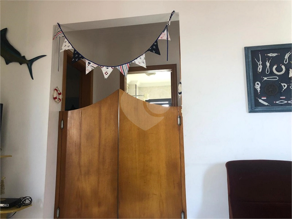 Apartamento sacada gourmet no Forte, praia grande
