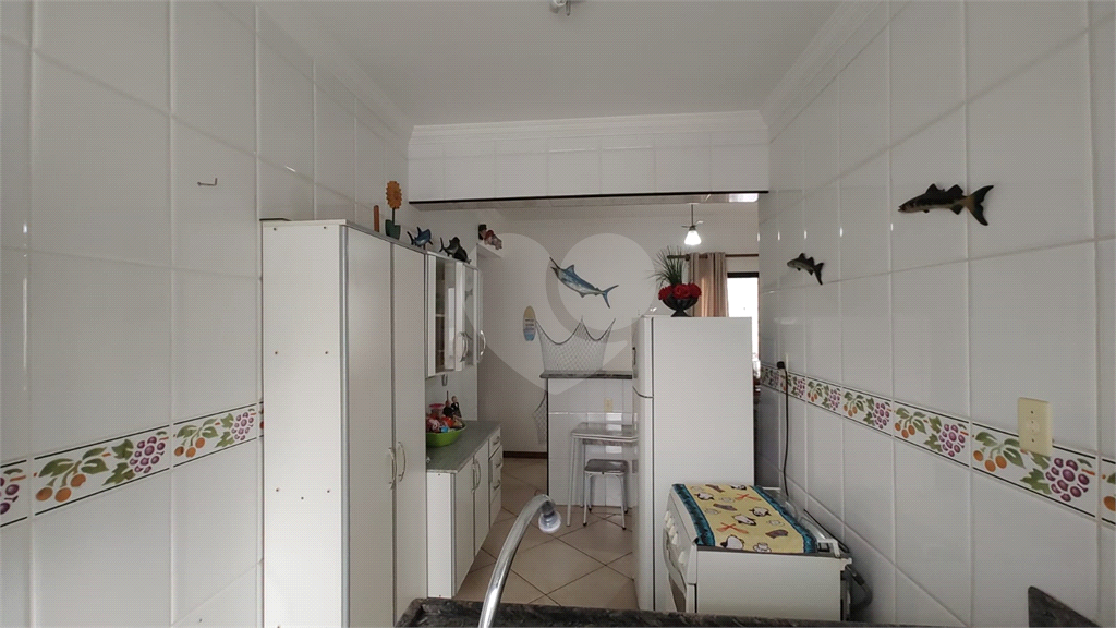 Apartamento sacada gourmet no Forte, praia grande