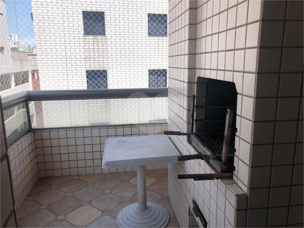 Apartamento sacada gourmet no Forte, praia grande