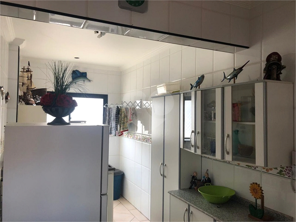 Apartamento sacada gourmet no Forte, praia grande