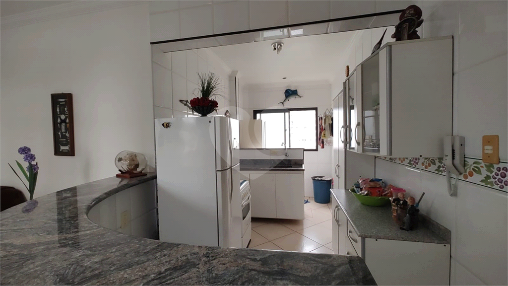 Apartamento sacada gourmet no Forte, praia grande
