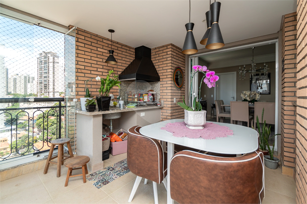 APARTAMENTO em ACLIMAÇÃO