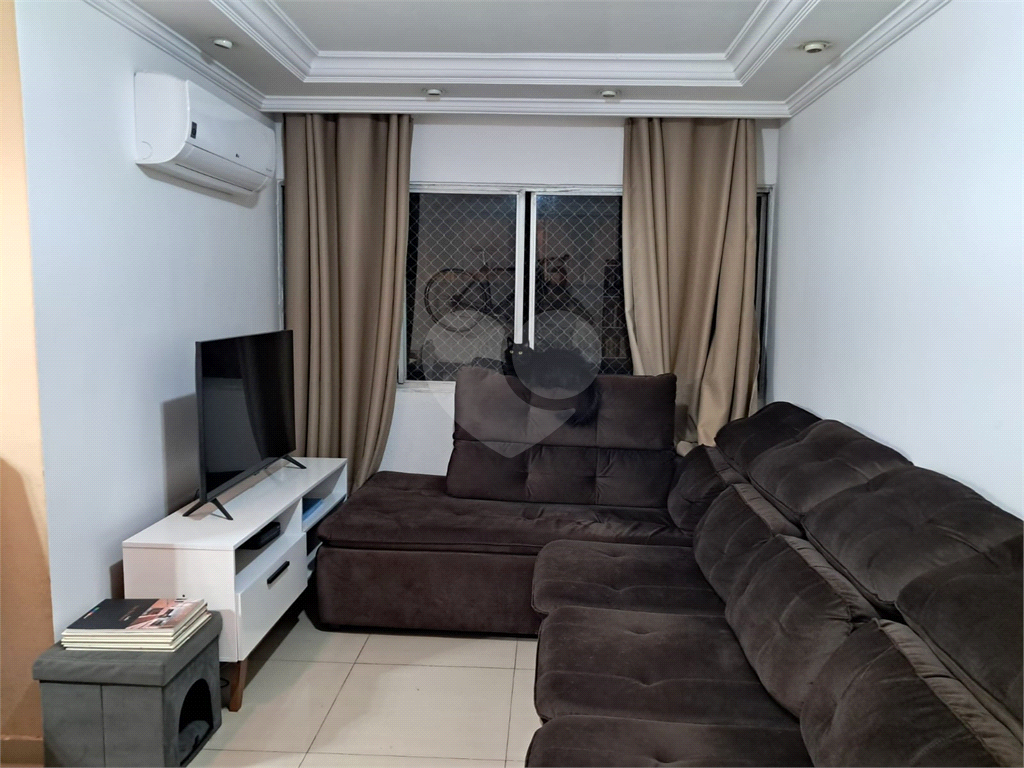 Apartamento à venda com 2 quartos, 65m² - Foto 3