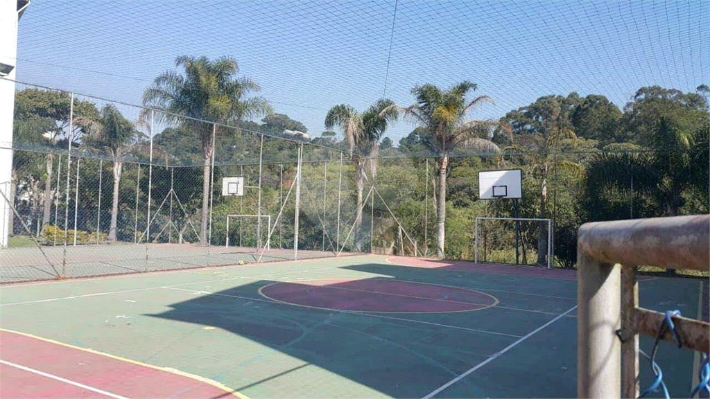 Vende-se apartamento em Cotia