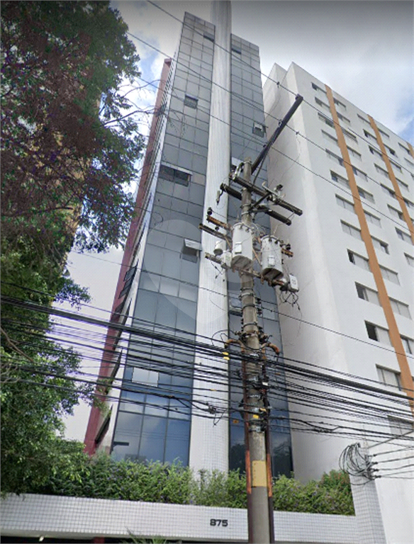 SALAS em LIBERDADE