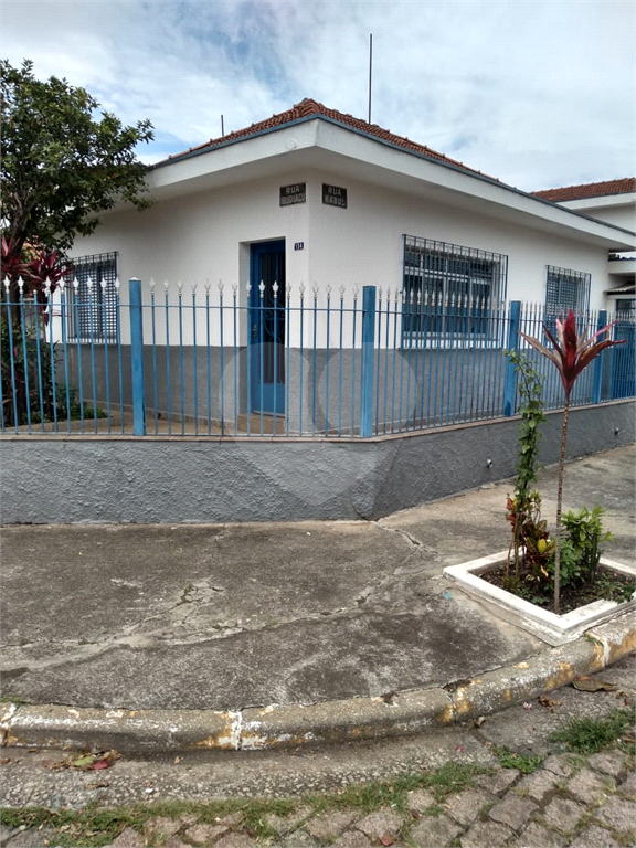 Casa, 4 quartos, 180 m² - Foto 1