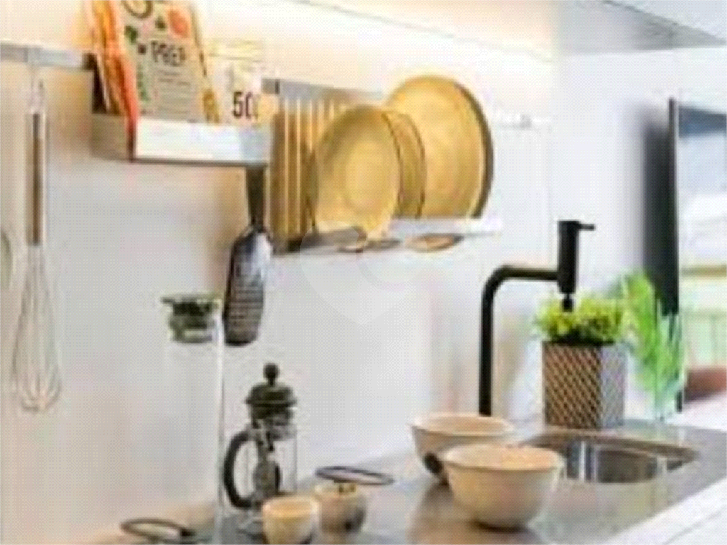 Apartamento à venda em PINHEIROS com 25 m²