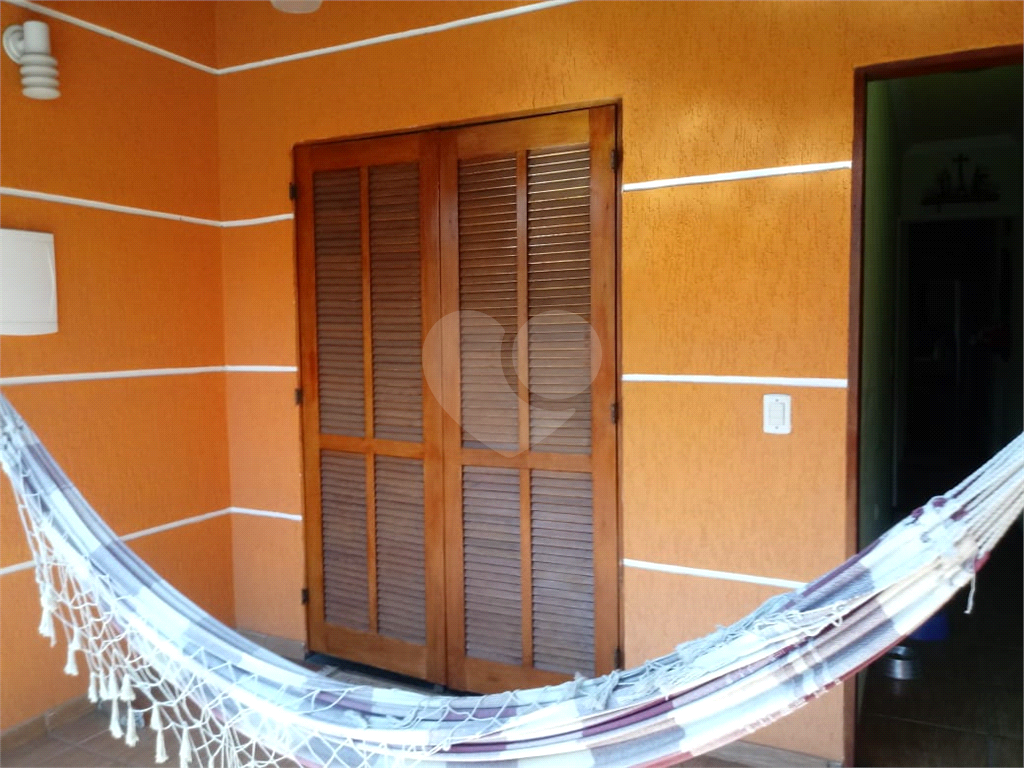 SOBRADO em ANHANGUERA