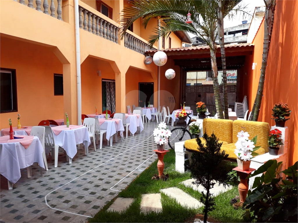 SOBRADO em ANHANGUERA