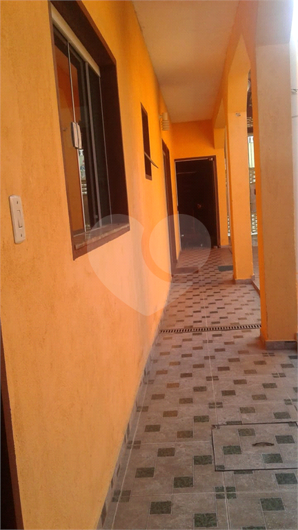 SOBRADO em ANHANGUERA