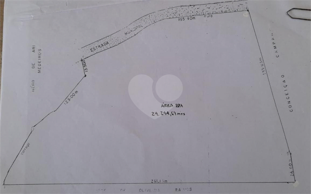 Sítio com 30.000 m2. Há 30 Kms de SP.