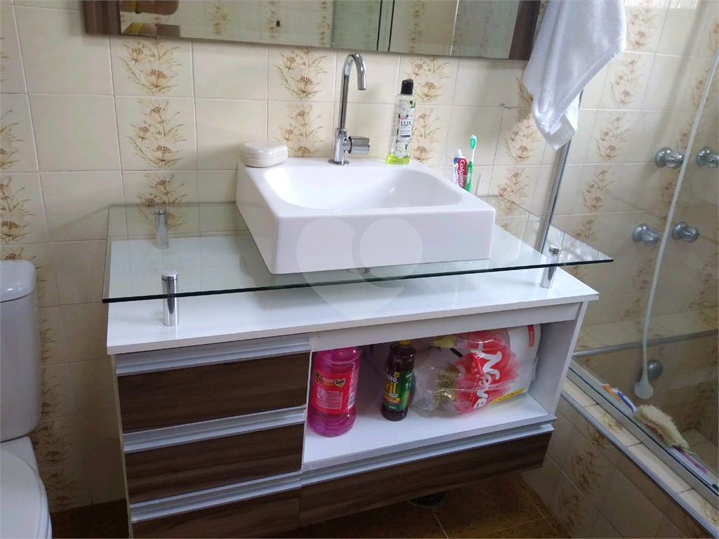 Casa térrea Tremembé, muito espaçosa, com 3 dormitórios, 1 suíte, sala e cozinha amplas, 4 vagas,