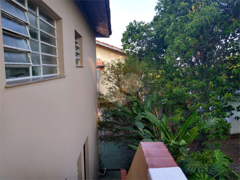 Casa térrea Tremembé, muito espaçosa, com 3 dormitórios, 1 suíte, sala e cozinha amplas, 4 vagas,