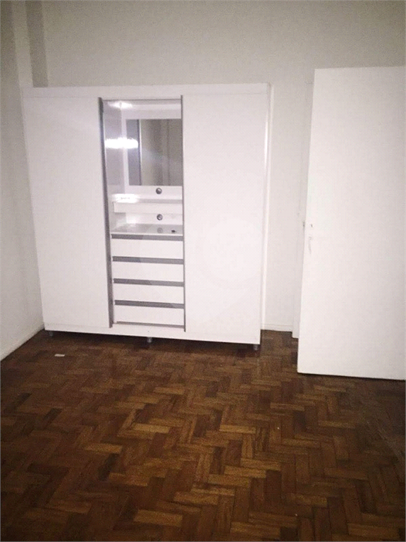 Belo apartamento Consolação