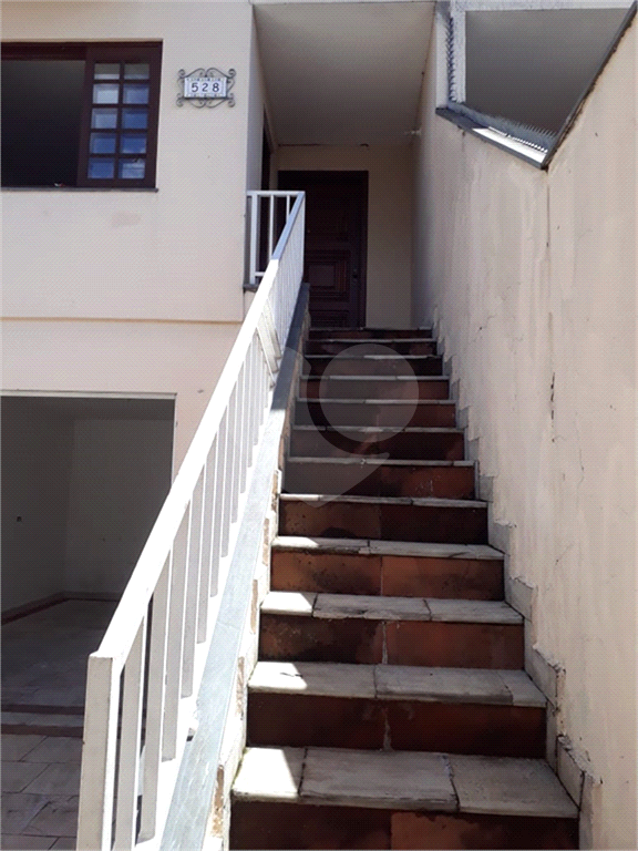 Sobrado com 3 Quartos e 3 banheiros à Venda, 180 m² por R$ 680.000