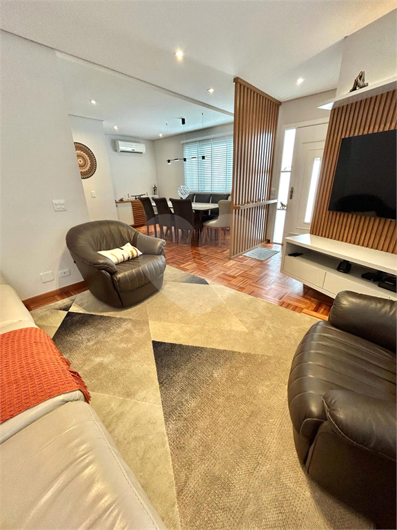 Casa em condomínio próximo ao metrô Parada Inglesa, 3 dormitórios 1 suíte e 3 vagas