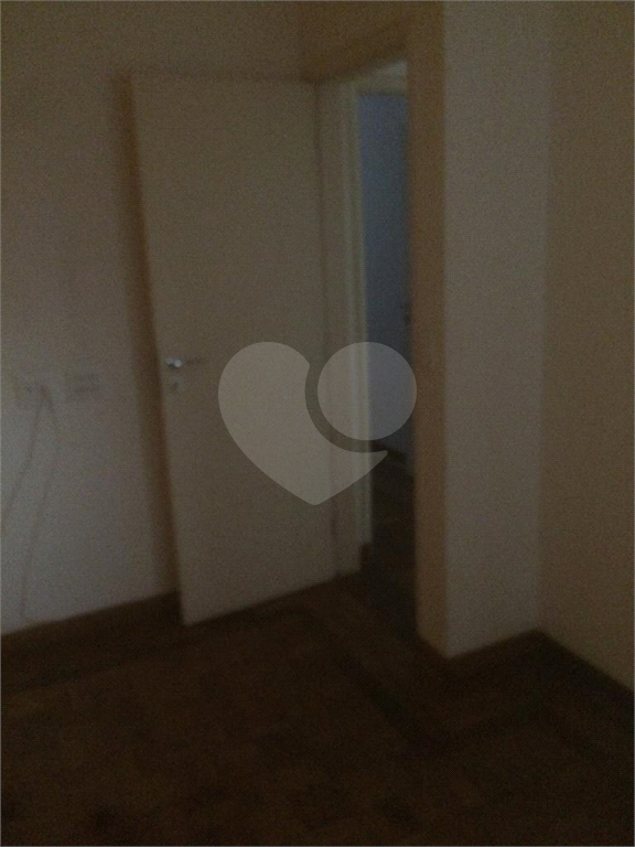 Apto com 99m 3 dorm 1 suite  2 banheiros com 1 vaga de garagem