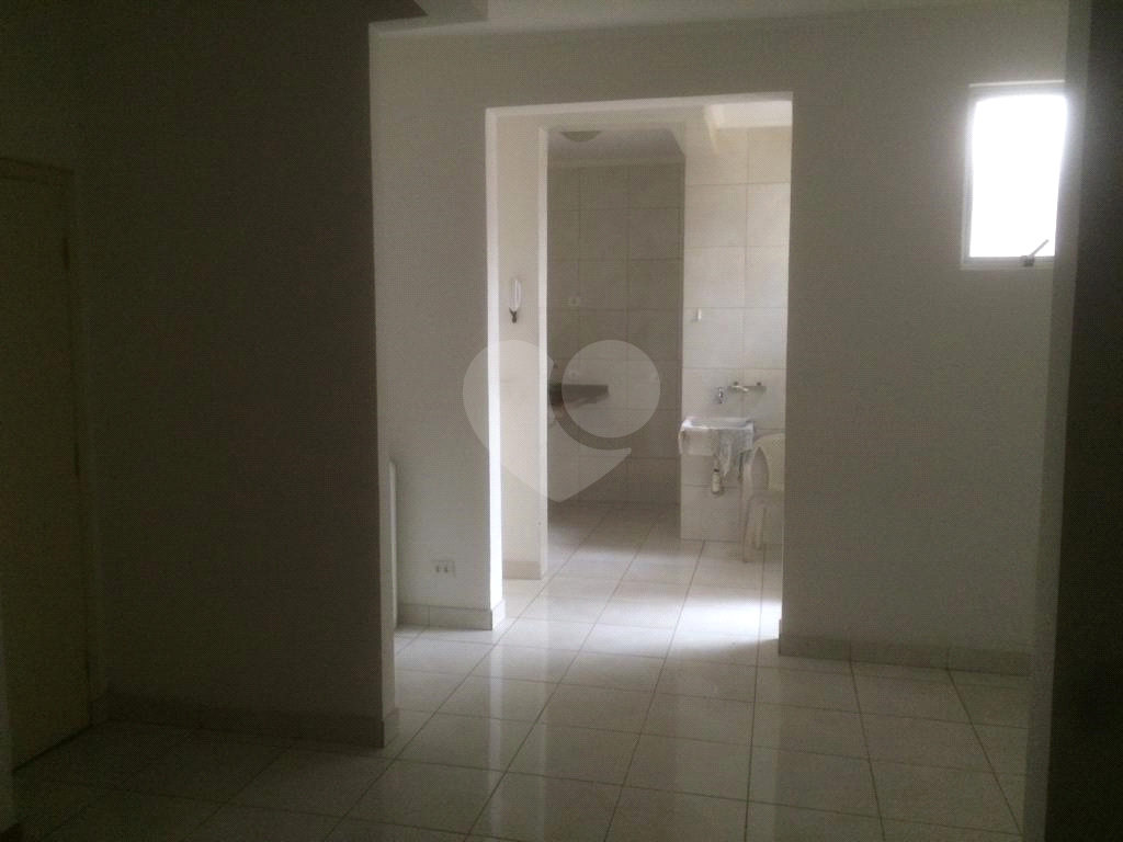 Apto com 99m 3 dorm 1 suite  2 banheiros com 1 vaga de garagem