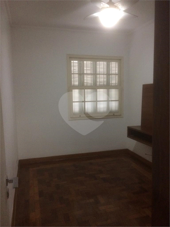 Apto com 99m 3 dorm 1 suite  2 banheiros com 1 vaga de garagem