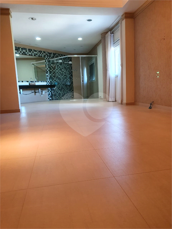 Casa à venda com 4 quartos, 600m² - Foto 10