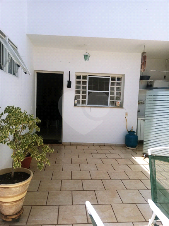 SOBRADO MARAVILHOSO A VENDA EM AMPARO