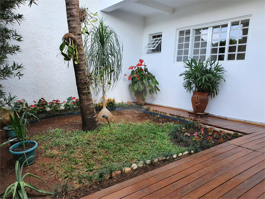 SOBRADO MARAVILHOSO A VENDA EM AMPARO