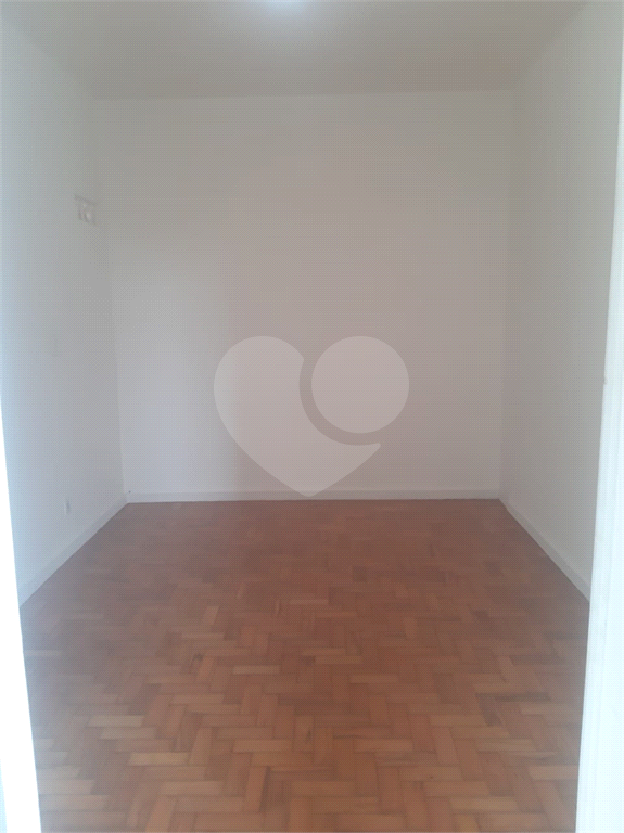 APARTAMENTO em BARRA FUNDA