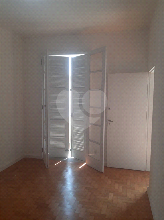 APARTAMENTO em BARRA FUNDA