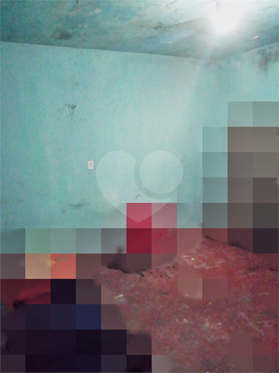 Casa com terreno 10 metros de frente e 35 metros de fundos
