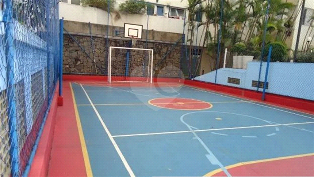 More na melhor rua de Pinheiros
