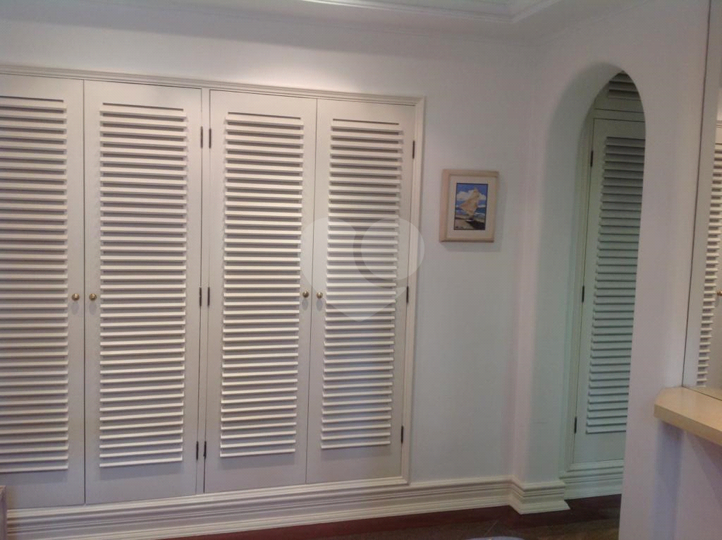 Excelente apto duplex mobiliado na Praia da Enseada/Guarujá