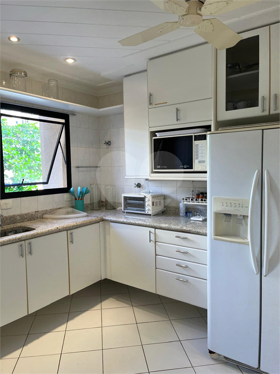 Excelente apto duplex mobiliado na Praia da Enseada/Guarujá