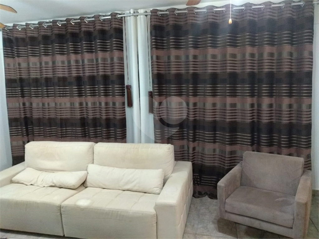 APARTAMENTO em PARQUE ENSEADA