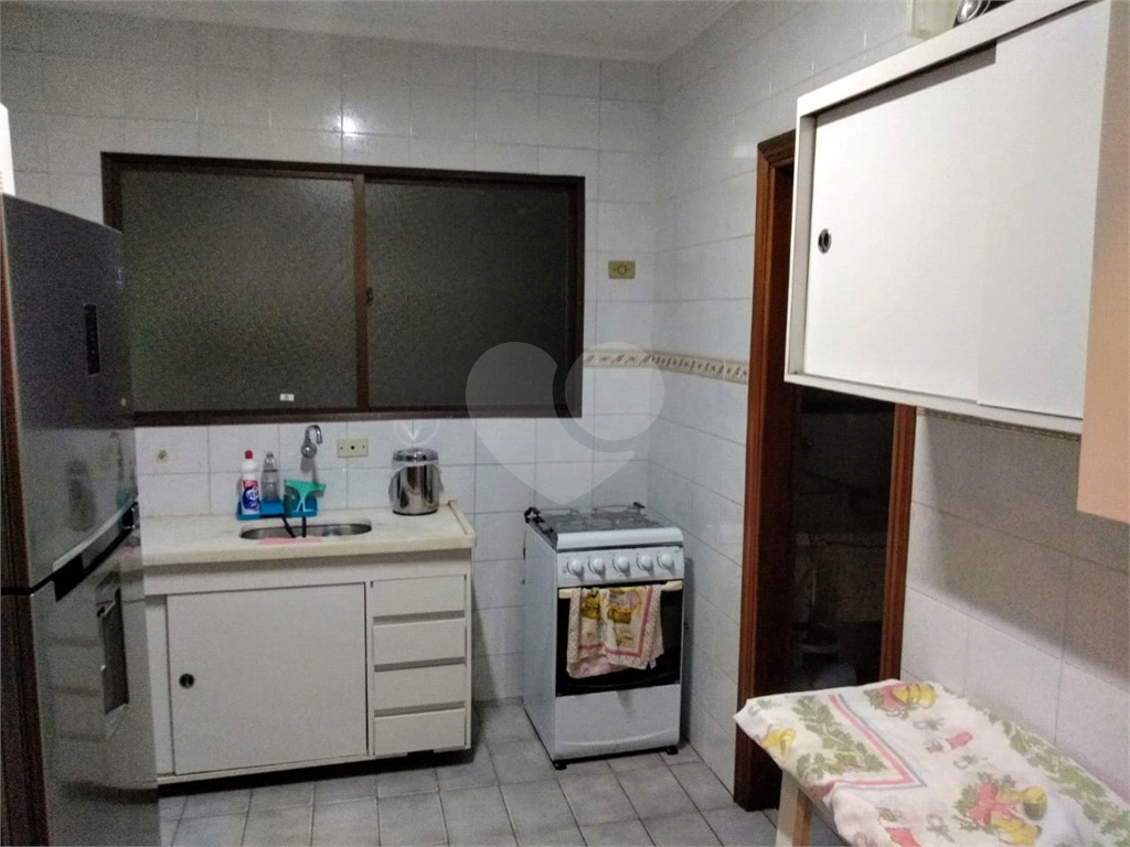 APARTAMENTO em PARQUE ENSEADA