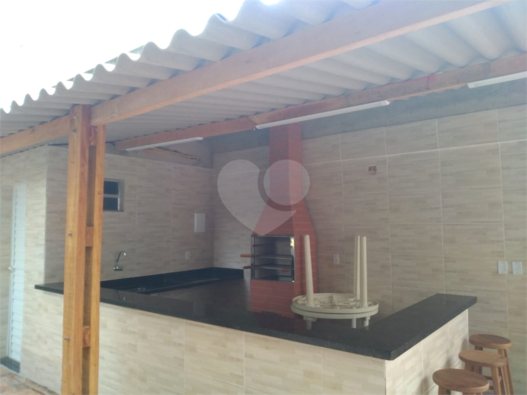 APARTAMENTO em PARQUE ENSEADA