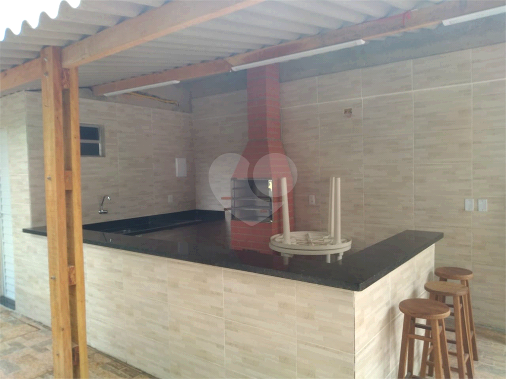 APARTAMENTO em PARQUE ENSEADA