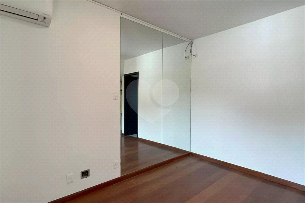 Apartamento Vila Madalena 3 dormitórios e 2 vagas de garagens 