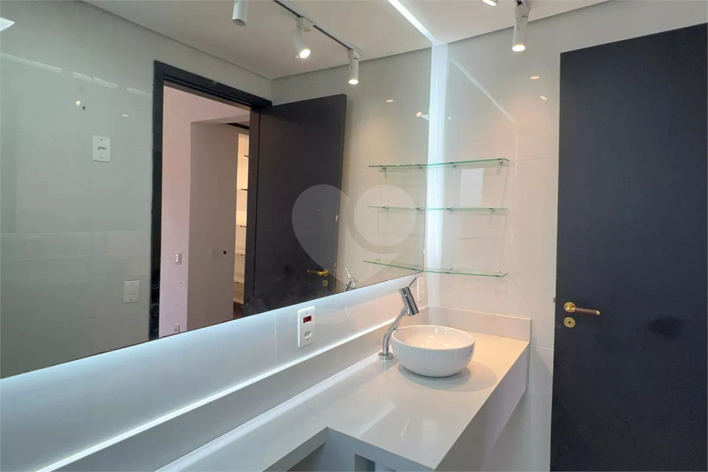 Apartamento Vila Madalena 3 dormitórios e 2 vagas de garagens 