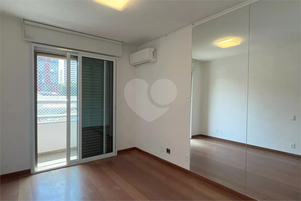 Apartamento Vila Madalena 3 dormitórios e 2 vagas de garagens 