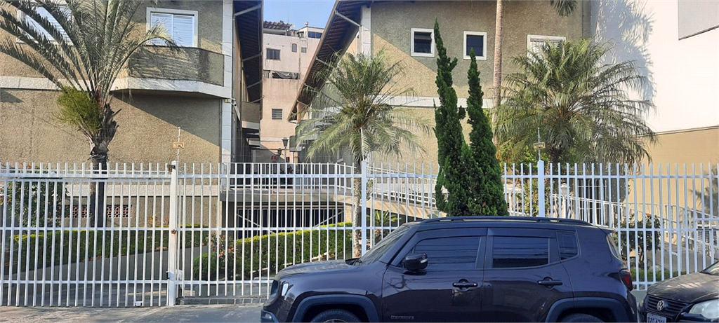 CONDOMINIO FECHADO / ALTO DE SANTANA