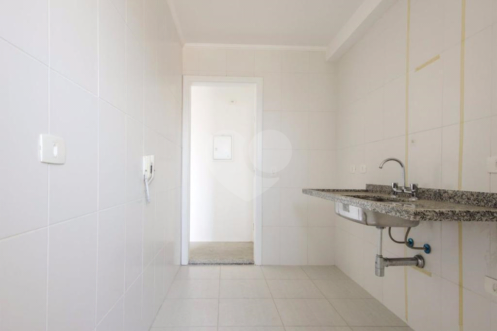 Apartamento à venda com 3 quartos, 72m² - Foto 4