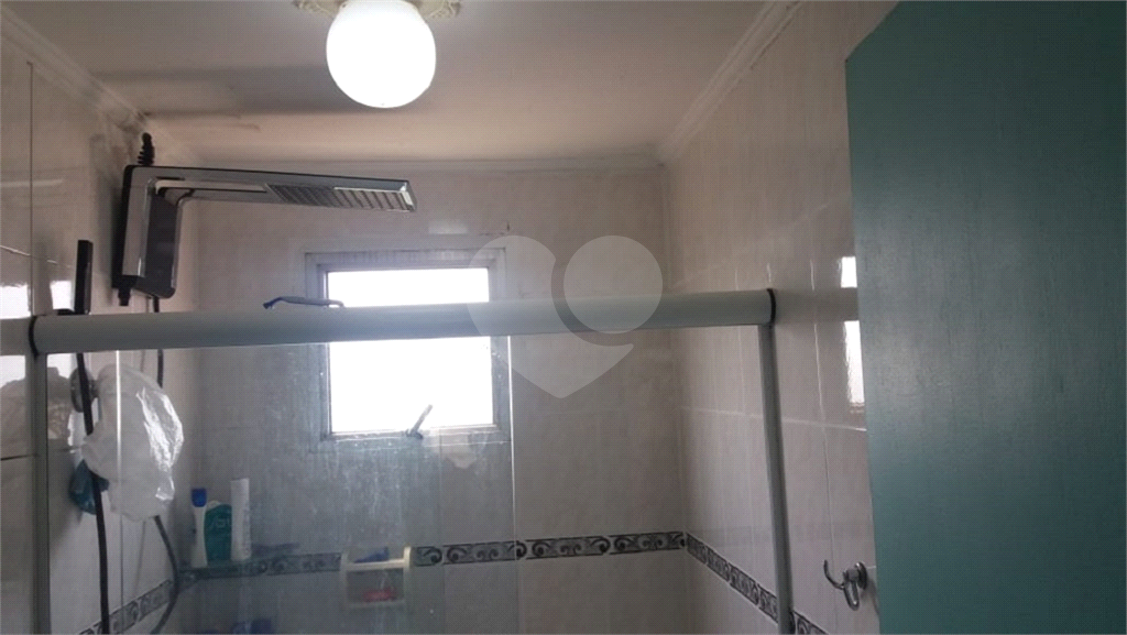 Apartamento Amplo, muito bem localizado, próximo de tudo que você precisa.