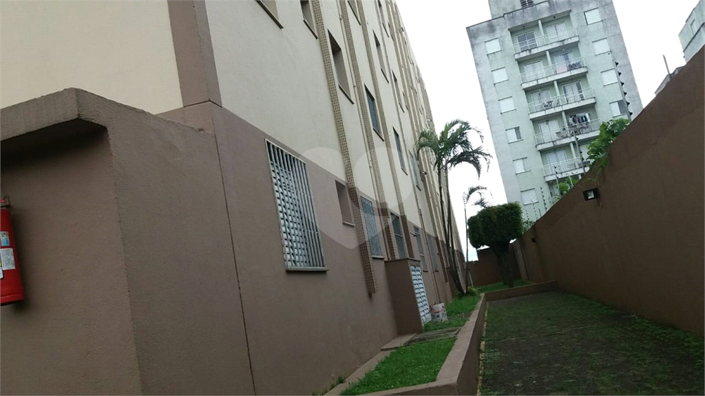 Apartamento Amplo, muito bem localizado, próximo de tudo que você precisa.