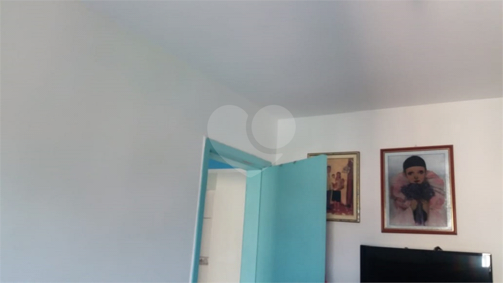 Apartamento Amplo, muito bem localizado, próximo de tudo que você precisa.